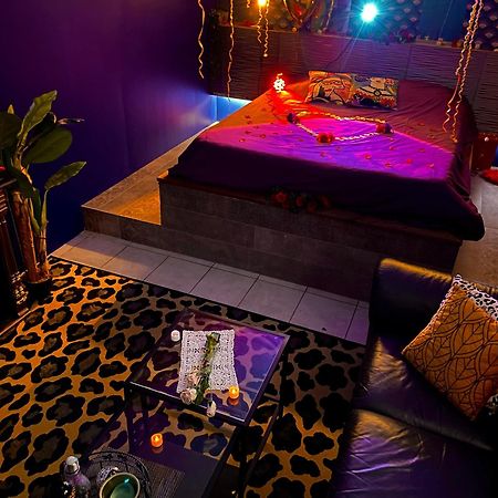 Suite Romantique Jacuzzi Gagny Kültér fotó