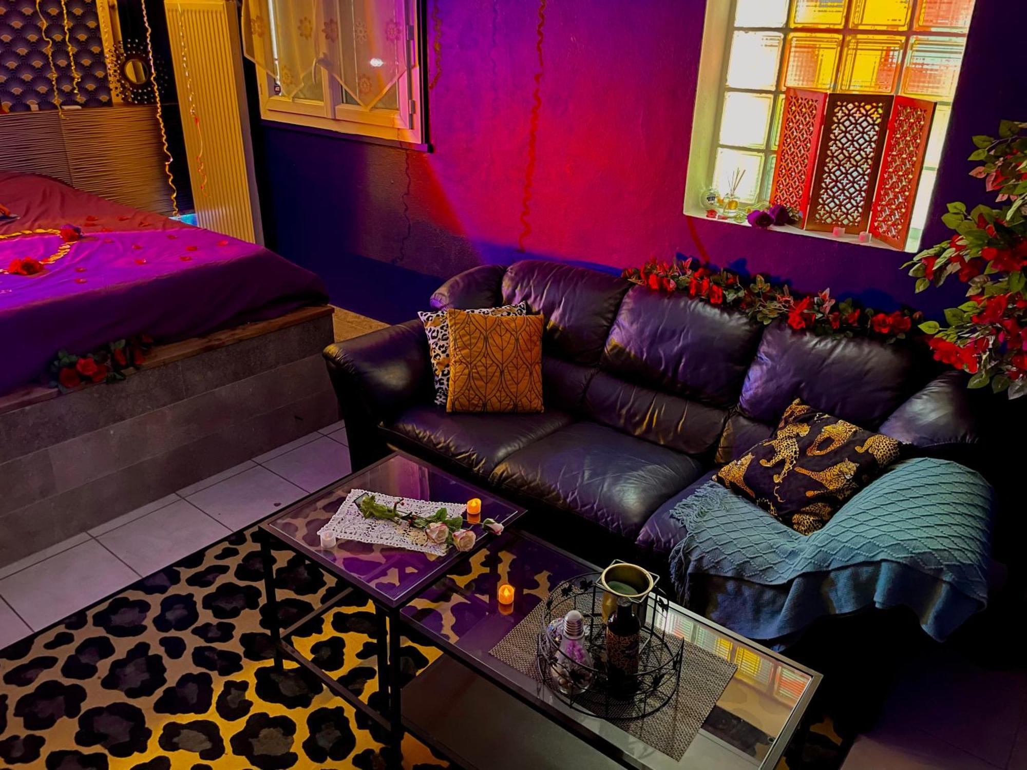 Suite Romantique Jacuzzi Gagny Kültér fotó